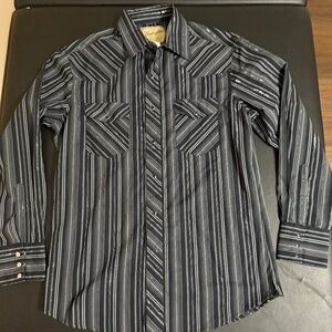 Wrangler Black & White Pearl Button Down